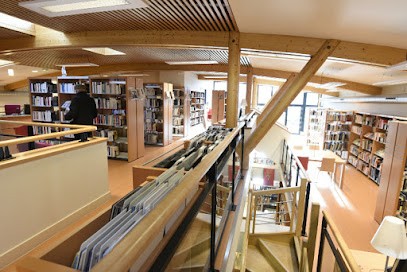 Médiathèque Le Nautilus, Bibliothèque à Villepreux