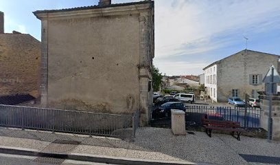 Bibliothèque, Bibliothèque à Saint-Savinien