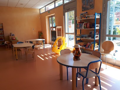 Médiathèque, Bibliothèque à Fontenilles