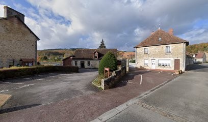 Bibliothèque d'Ecouves, Bibliothèque à Écouves