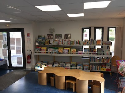 Médiathèque De Tréal, Bibliothèque à Tréal