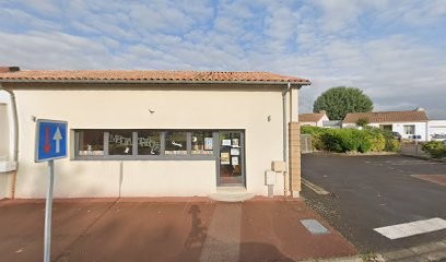 Médiathèque De La Genétouze, Bibliothèque à La Genétouze