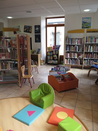 Médiathèque La Fonderie, Bibliothèque à Fréteval