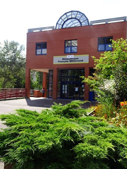 Médiathèque François Mitterrand, Bibliothèque aux Ulis