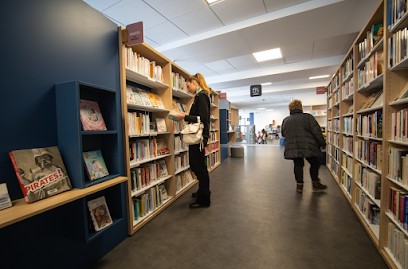 Médiathèque De Courchevel, Bibliothèque à Courchevel