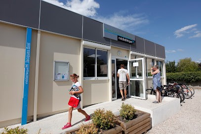 Médiathèque Jacques-Brel, Bibliothèque à Magny-les-Hameaux