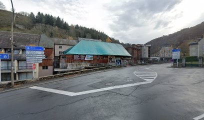 Mairie, Bibliothèque à Chaudes-Aigues