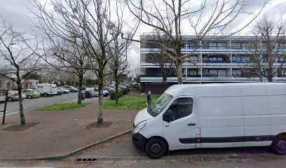 Bibliothèque Pablo Neruda, Bibliothèque à Pessac