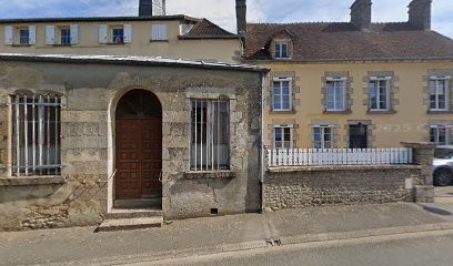 Bibliothèque de Champfleur, Bibliothèque à Champfleur