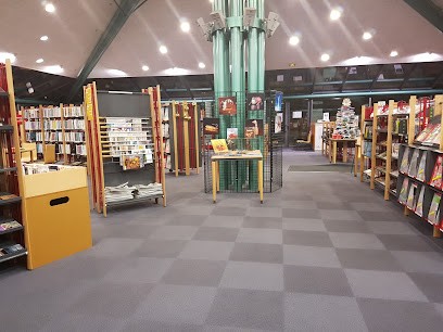Médiathèque, Bibliothèque à Ploërmel