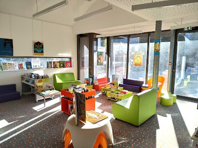 Médiathèque Pors Clos De Coray, Bibliothèque à Coray