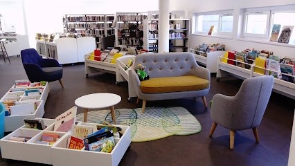 Médiathèque Mille Et Une Pages - 1 Place Overall De Gaulle, Bibliothèque à Lampertheim