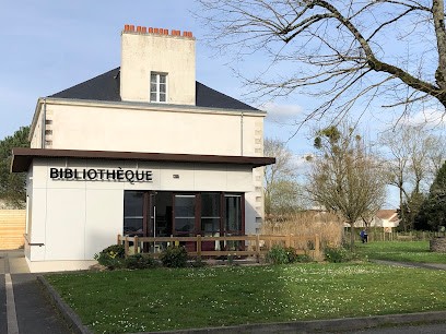Bibliothèque Au Jardin Des Histoires, Bibliothèque à Saint-Colomban