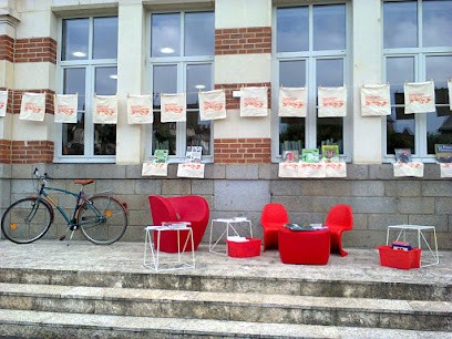 Médiathèque Intercommunale Creuse Confluence de Chambon sur Voueize, Bibliothèque à Chambon-sur-Voueize