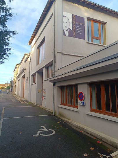 Médiathèque Municipale, Bibliothèque au Dorat