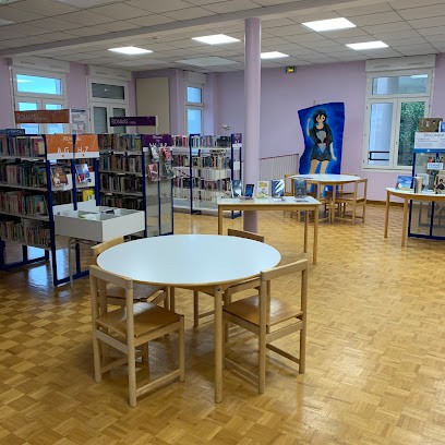 Médiathèque Eliane Chartier, Bibliothèque à La Chapelle-Saint-Luc