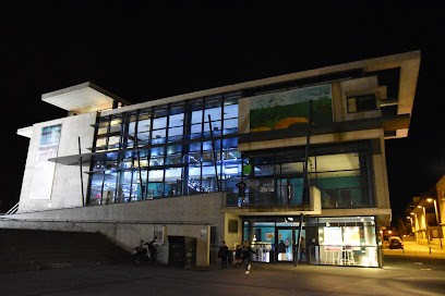 La Médiathèque De La Riche, Bibliothèque à La Riche