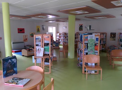 Médiathèque Louis-Perceau, Bibliothèque à Coulon