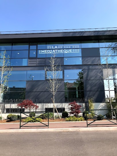 Médiathèque Jacques Gautier, Bibliothèque à Garches