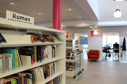 Médiathèque Robert Badinter, Bibliothèque à Clohars-Carnoët