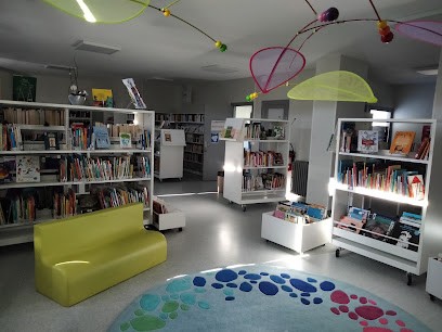 Bibliothèque De Charnècles, Bibliothèque à Charnècles