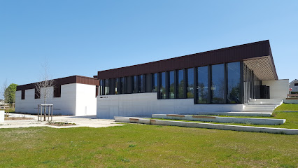 Médiathèque Marina Tsvetaeva Bibliothèque à Moret-Loing-et-Orvanne