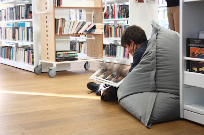 L'ourse -Médiathèque, Bibliothèque à Dinard