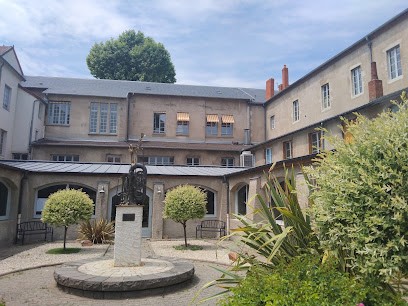 Médiathèque De Cusset, Bibliothèque à Cusset