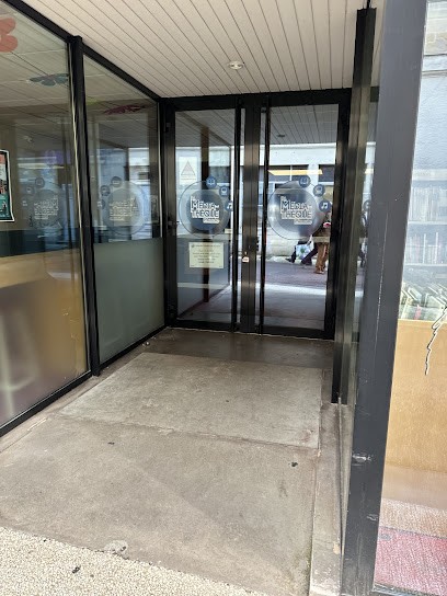 Bibliothèque De Pauillac, Bibliothèque à Pauillac