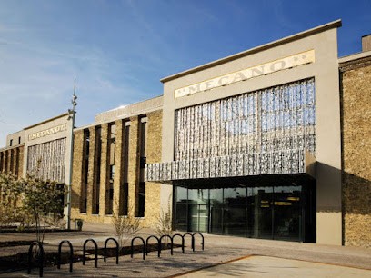 Médiathèque Aimé Césaire, Bibliothèque à La Courneuve