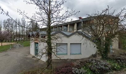 Bibliothèque, Bibliothèque à Saint-Cyr-sur-Menthon