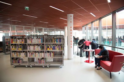 Médiathèque Flora Tristan, Bibliothèque à Pierrefitte-sur-Seine