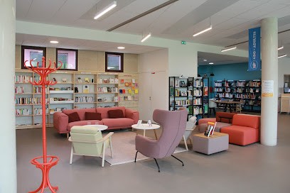 Médiathèque L'échappée, Bibliothèque aux Sorinières