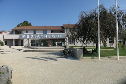 Médiathèque Rhône Crussol Guilherand-Granges, Bibliothèque à Guilherand-Granges