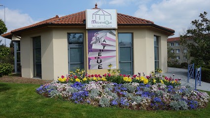 Médiathèque De Saint-Jean-Bonnefonds, Bibliothèque à Saint-Jean-Bonnefonds