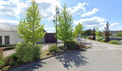 MÉDIATHÈQUE MARGUERITE LOHÉZIC, Bibliothèque à Surzur