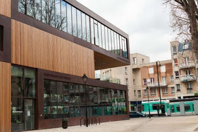 Médiathèque Elsa Triolet, Bibliothèque à L'Île-Saint-Denis