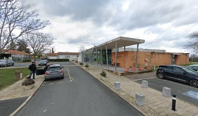 Medithèque Lucie Aubrac, Bibliothèque au Garric