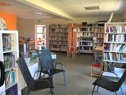 Bibliothèque Léandre Nicolas, Bibliothèque à Laines-aux-Bois