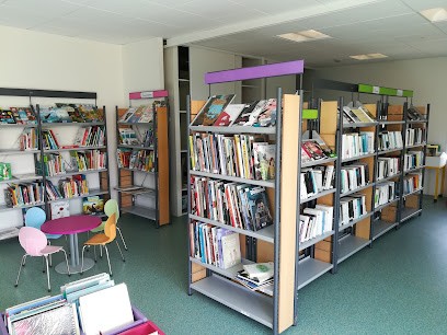 Bibliothèque De Saint-Georges-de-Pointindoux, Bibliothèque à Saint-Georges-de-Pointindoux