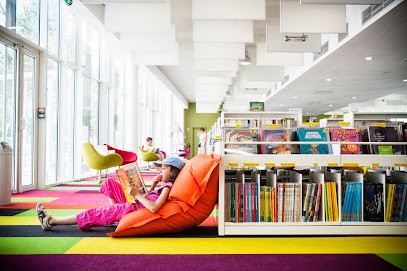 Médiathèque Jean-Pierre-Vernant, Bibliothèque à Chelles