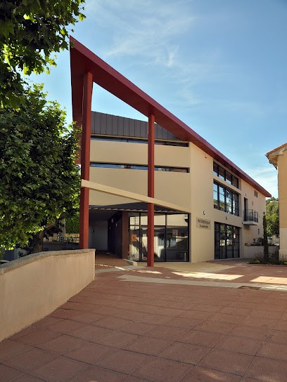 Médiathèque La Passerelle, Bibliothèque à Sainte-Tulle