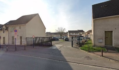 La Bibliotheque Chez Vous, Bibliothèque à Arnouville