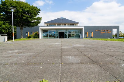 Médiathèque, Bibliothèque à Gouesnou