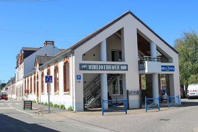Médiathèque Anjela-Duval, Bibliothèque à Riantec