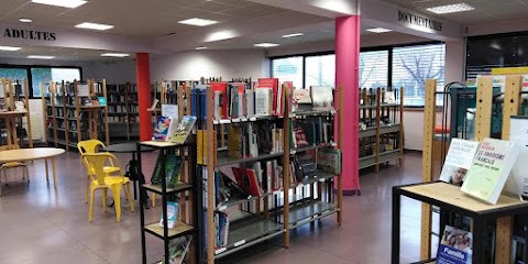 L'Expression Plurielle Bibliothèque, Bibliothèque à Thouaré-sur-Loire