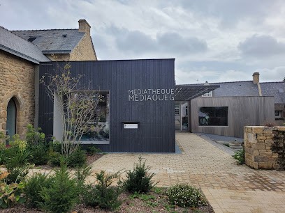 Médiathèque, Bibliothèque à Ploemel