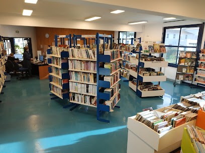 Bibliothèque De Léognan, Bibliothèque à Léognan