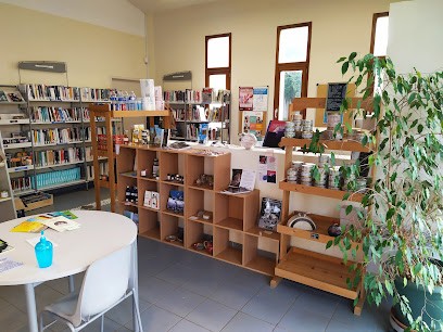Pom's Mouthoumet, Bibliothèque à Mouthoumet
