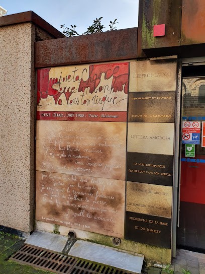 Médiathèque René-Char, Bibliothèque à Issoire